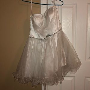 Short white puffy strapless dress